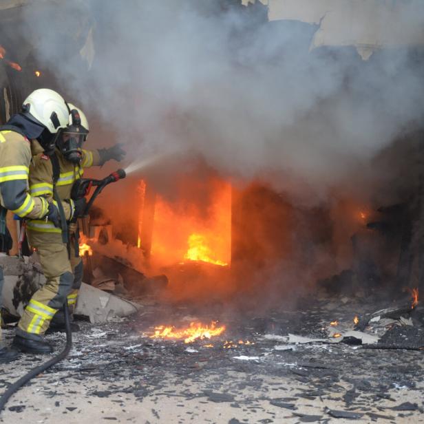 ++ HANDOUT ++ SALZBURG: ZWEI VERLETZTE BEI GROSSBRAND IM SALZBURGER TENNENGAU
