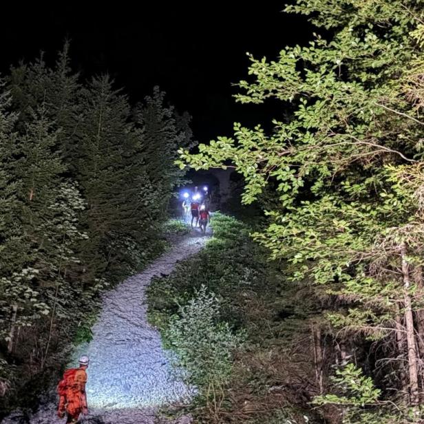 Nächtlicher Rettungseinsatz auf der Rax. Ein Paar aus Polen war in Bergnot geraten.