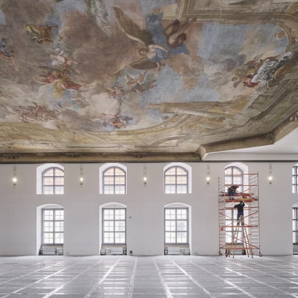 Jesuitensaal mit Deckengemälde