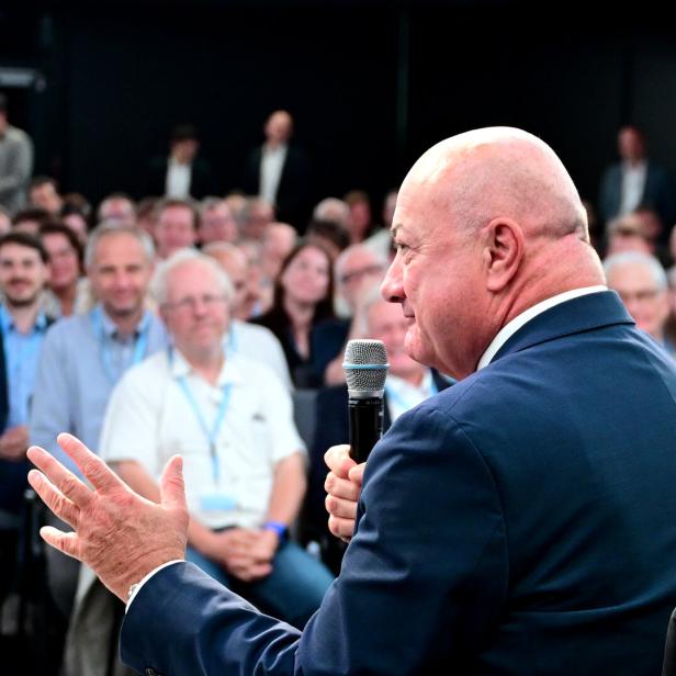 "ÖSTERREICH IM GESPRÄCH?: STOCKER (ÖVP)