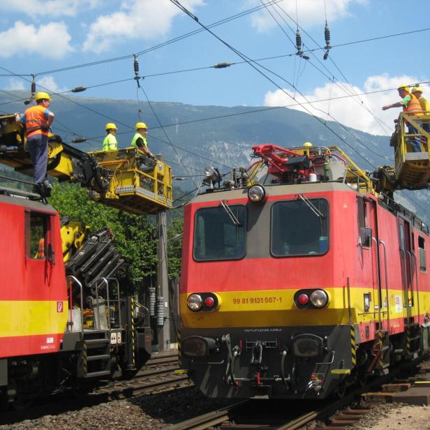 Arbeiten an der Oberleitung 