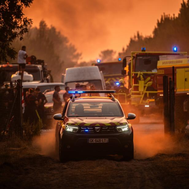 Wildfires scorch 42,000 Hectares in France's Gironde Region