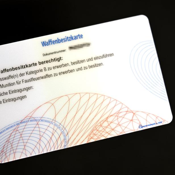 ++ THEMENBILD ++ WAFFE / WAFFENBESITZ / WAFFENGESETZ / WAFFENBESITZKARTE