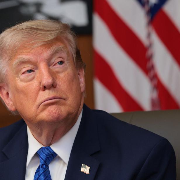 US-PRESIDENT-TRUMP-HOSTS-CABINET-MEETING-AT-CAMP-DAVID
