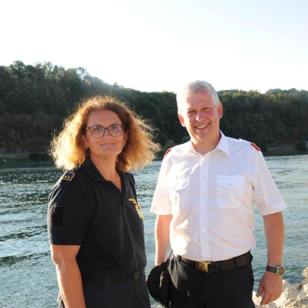 Brigitte Bruckner und Bezirkskommandant Stellvertreter Josef Fuchsberger.
