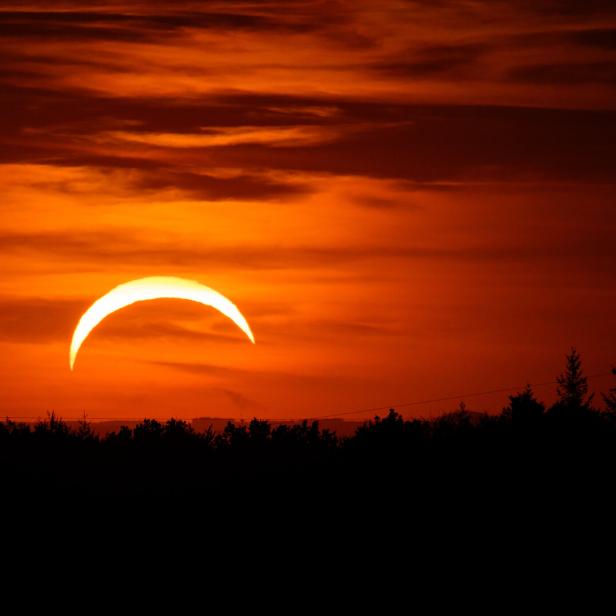 PARTIELLE SONNENFINSTERNIS ÜBER WIEN