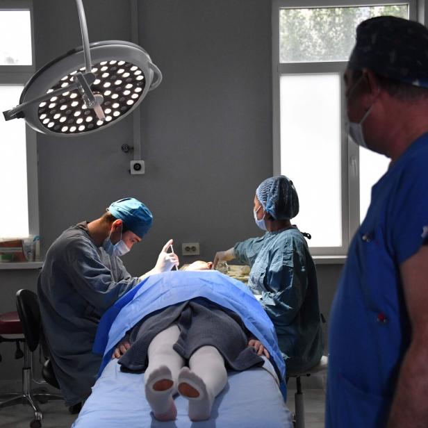 KYRGYZSTAN-HEALTH-SURGERY-PLASTIC-SOCIAL