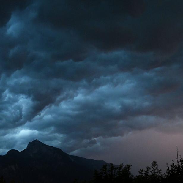 ++ THEMENBILD ++ SALZBURG: WETTER / GEWITTER / REGEN / KLIMA