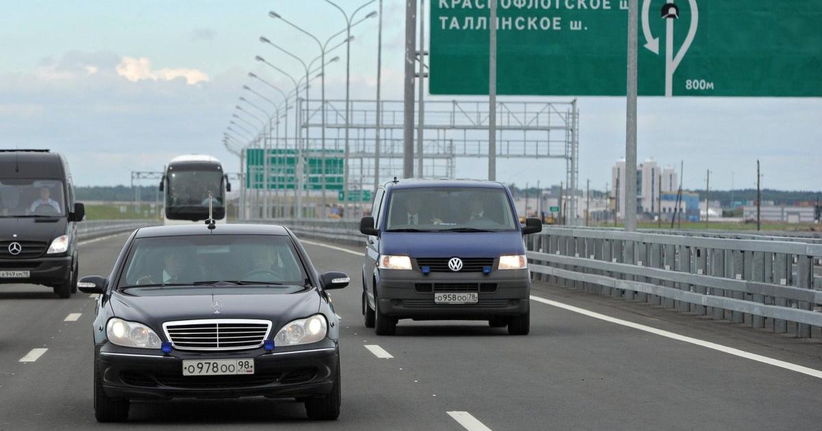 Medwedew verbannt Mercedes-Dienstwagen | kurier.at Medwedew verbannt Mercedes-Dienstwagen | kurier.at