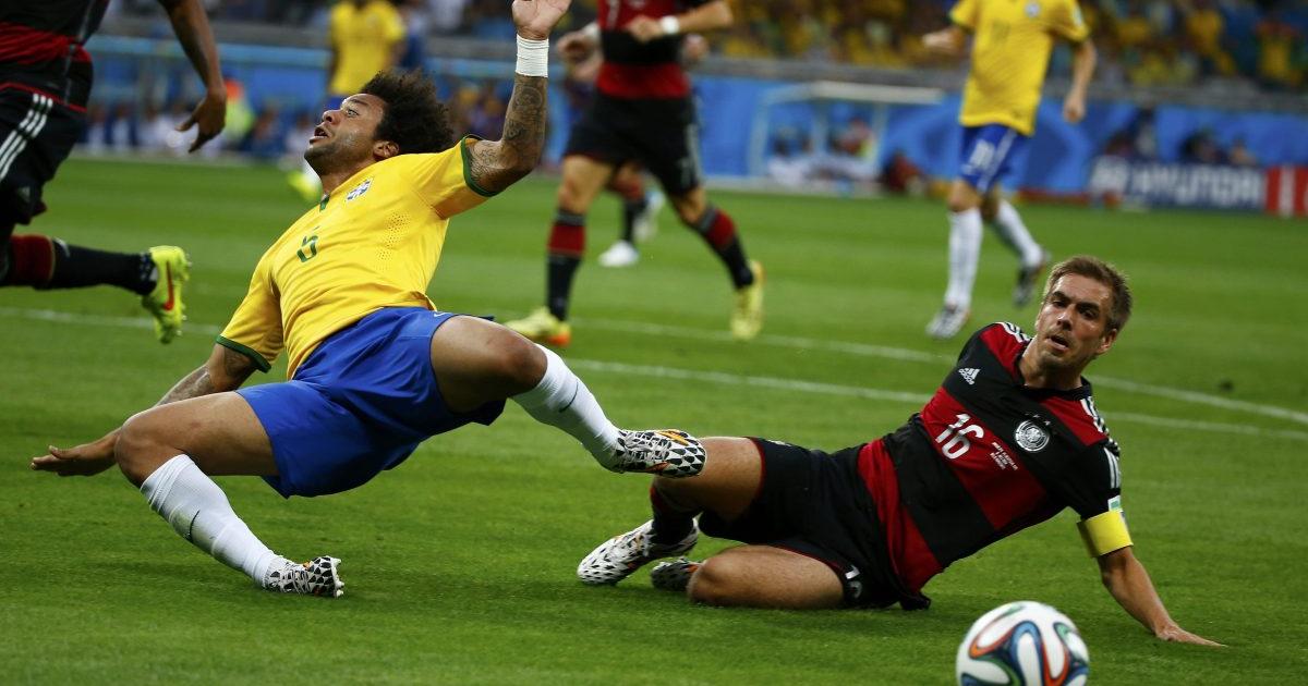 Бразилия чили 2014. Полуфинал чемпионата бразилия. Бразилия футбол сборная. Полуфинал чемпионата бразилия. Роналдо чм 2002.