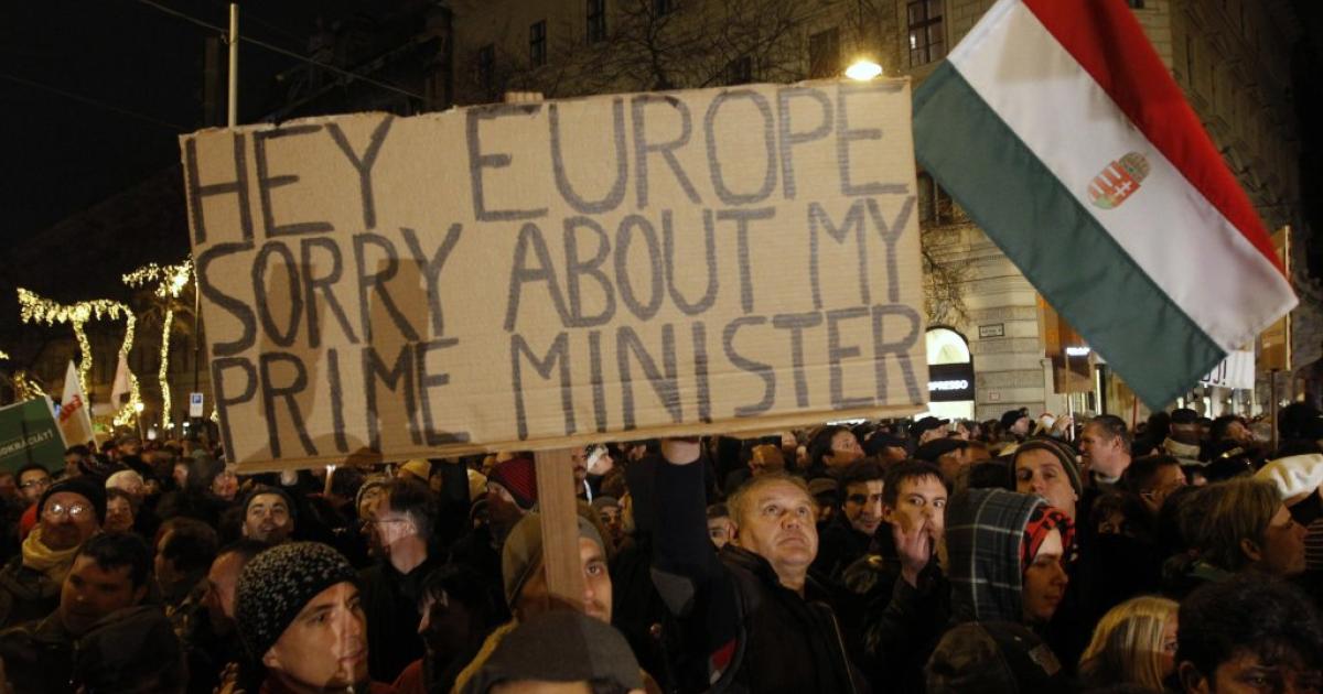 Ungarn: 100.000 Protestierten Gegen Orbán