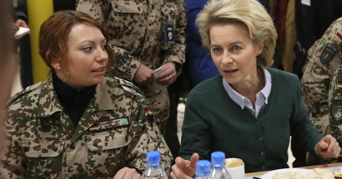 Фон Дер Ляйен Фото В Молодости