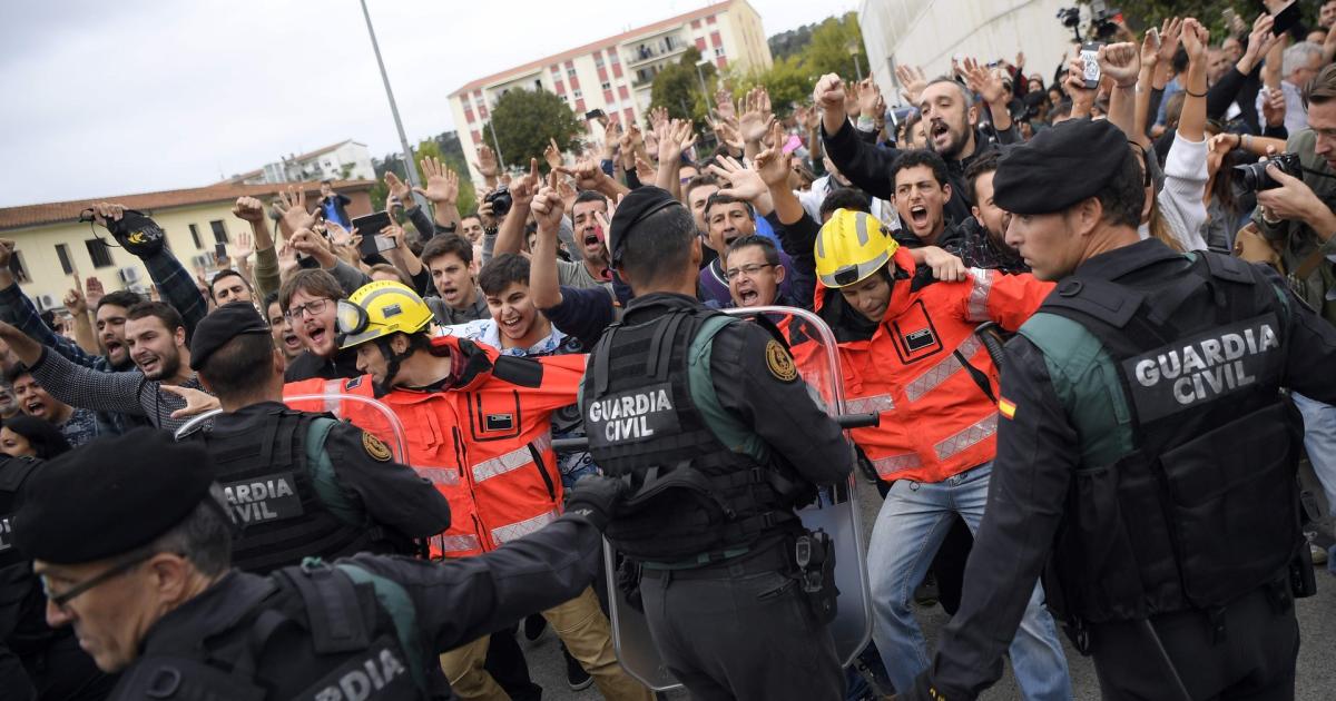 Katalonien Polizeigewalt überschattet Referendum Kurier At