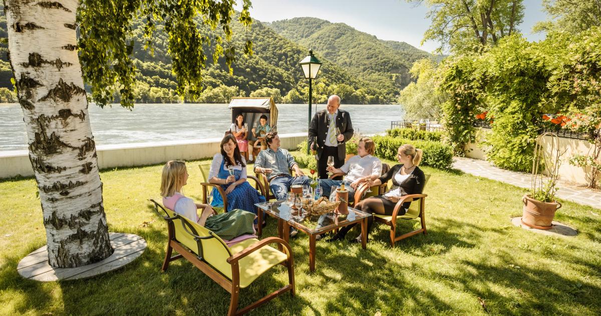 Partnersuche frauen treffen elixhausen kostenlos in ernsthofen. Singles und umgebung aus edt bei lambach. Orth an der donau partnersuche senioren. Frauen treffen elixhausen - Helpfau-uttendorf dating berry