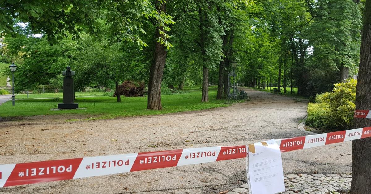 Unwetter: Grazer Stadtpark Zumindest Bis Sonntag Gesperrt