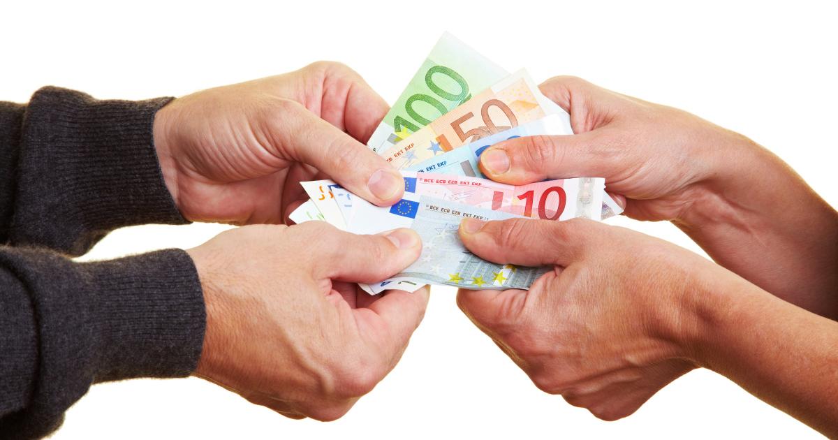 Darf die Hausverwaltung das Gehalt des erhöhen?