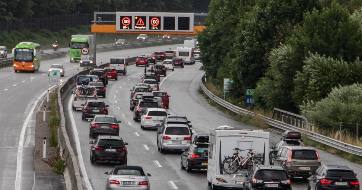 Riesen-Stau auf der Tauernautobahn in Salzburg | kurier.at