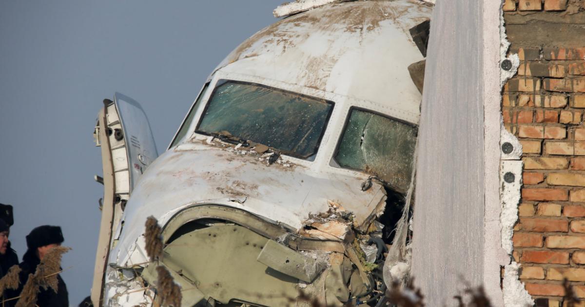 Passagierflugzeug über Kasachstan abgestürzt