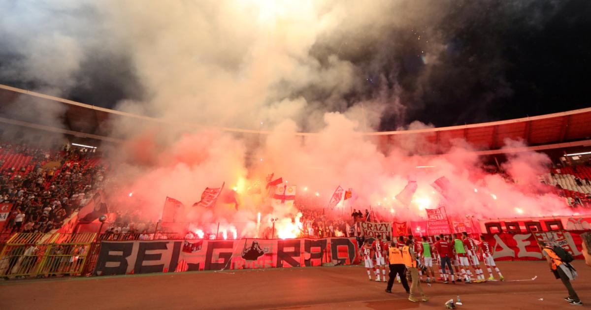 In Serbiens Fussballstadien Brennen Schon Wieder Die Freudenfeuer Kurier At