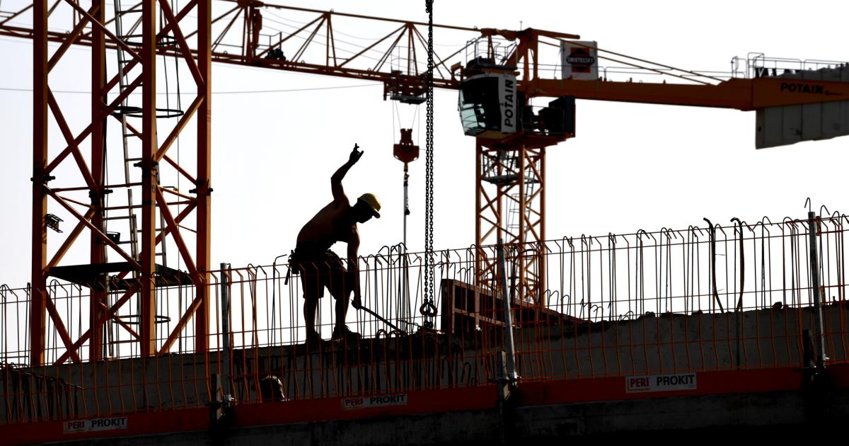 There is a shortage of Ukrainian construction workers in Poland