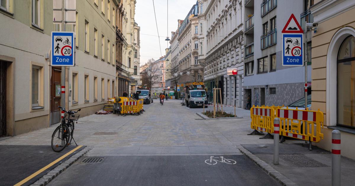 Die Begegnungszone In Der Lindengasse Ist Fertig Kurier at
