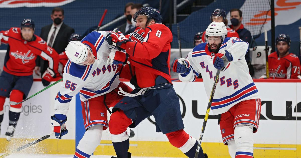 The Washington Capitals celebrate seventh straight NHL victory