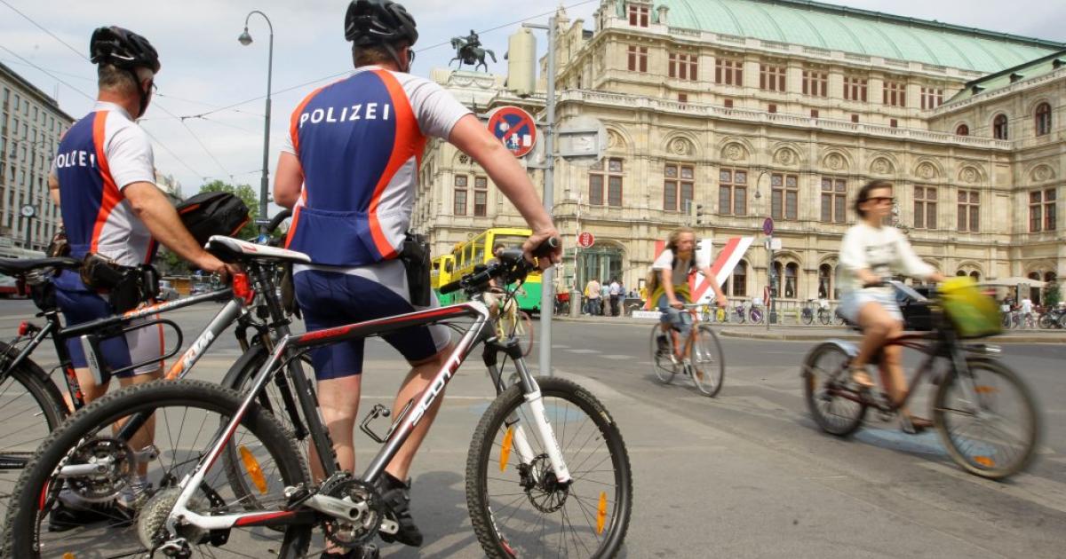 Polizei fordert FahrradKennzeichen kurier.at