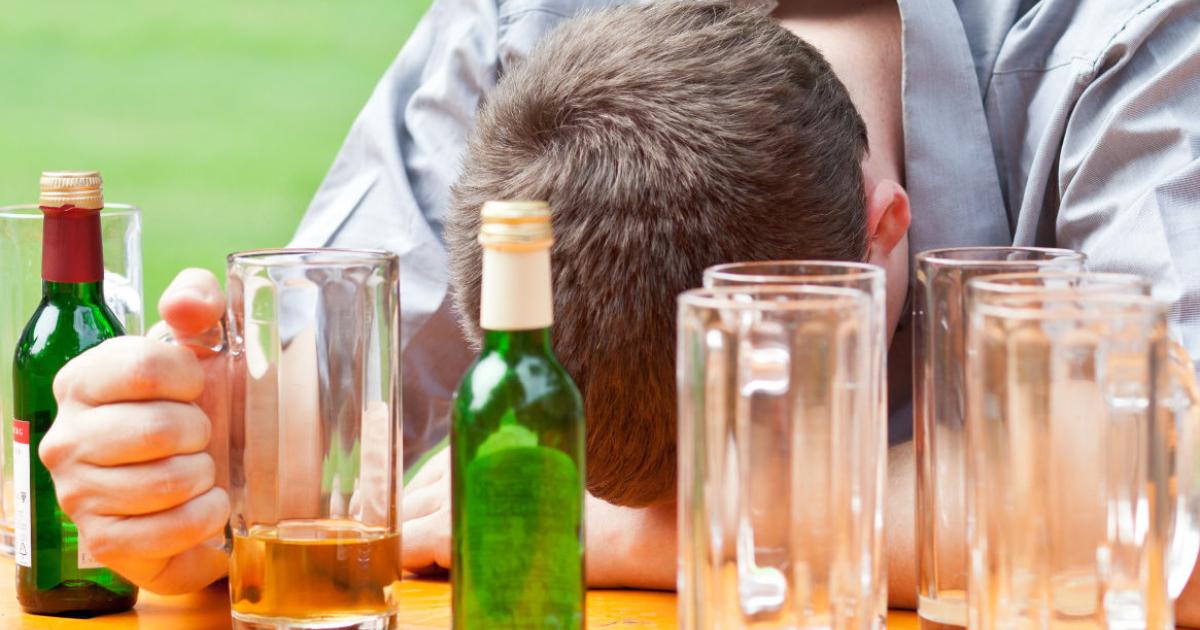 Konsum von Alkohol beginnt immer früher