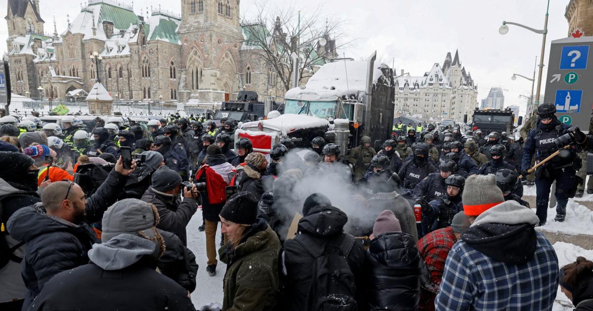 Canadian police break up protest blockade in downtown Ottawa