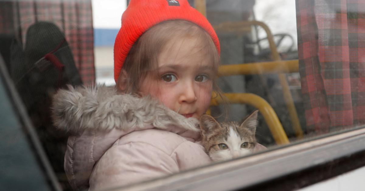 Tři šéfové vlád EU v Kyjevě + 20 000 lidí uprchlo z Mariupolu