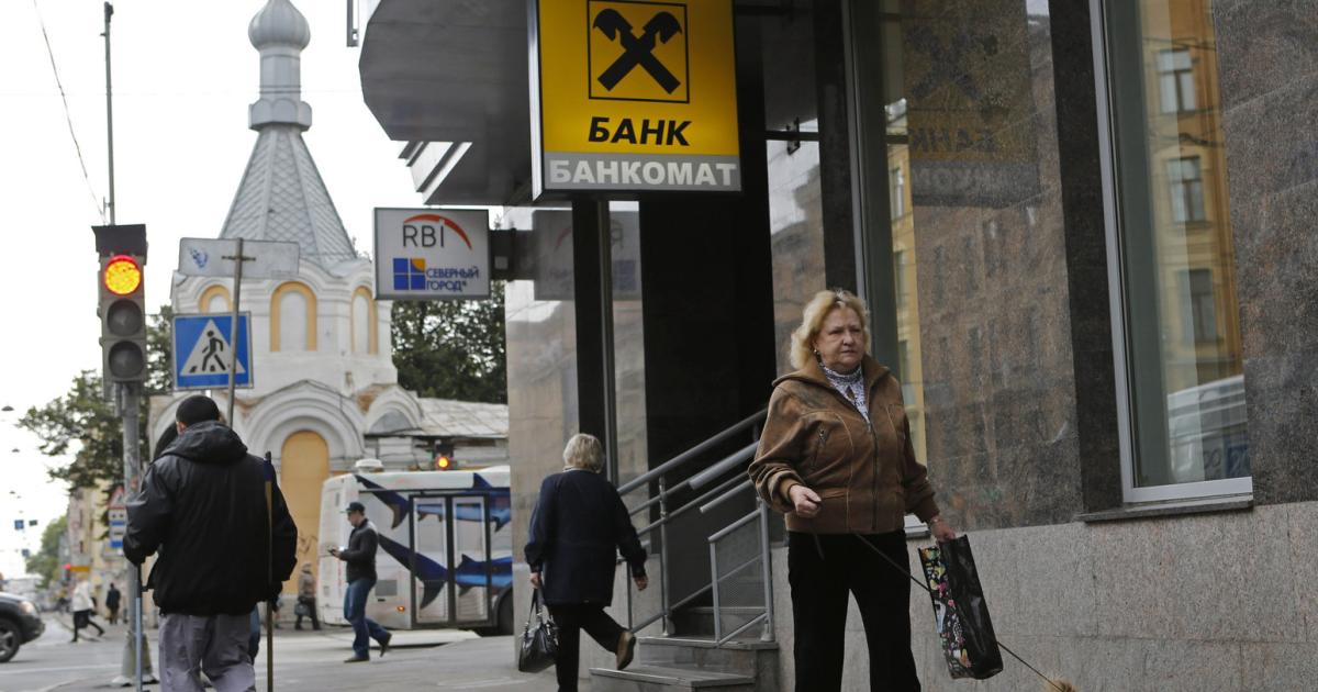 Raiffeisenbank International considers withdrawal from Russia