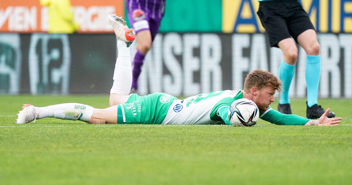 Painful: Striker Druijf is absent from Rapid in the derby against Austria