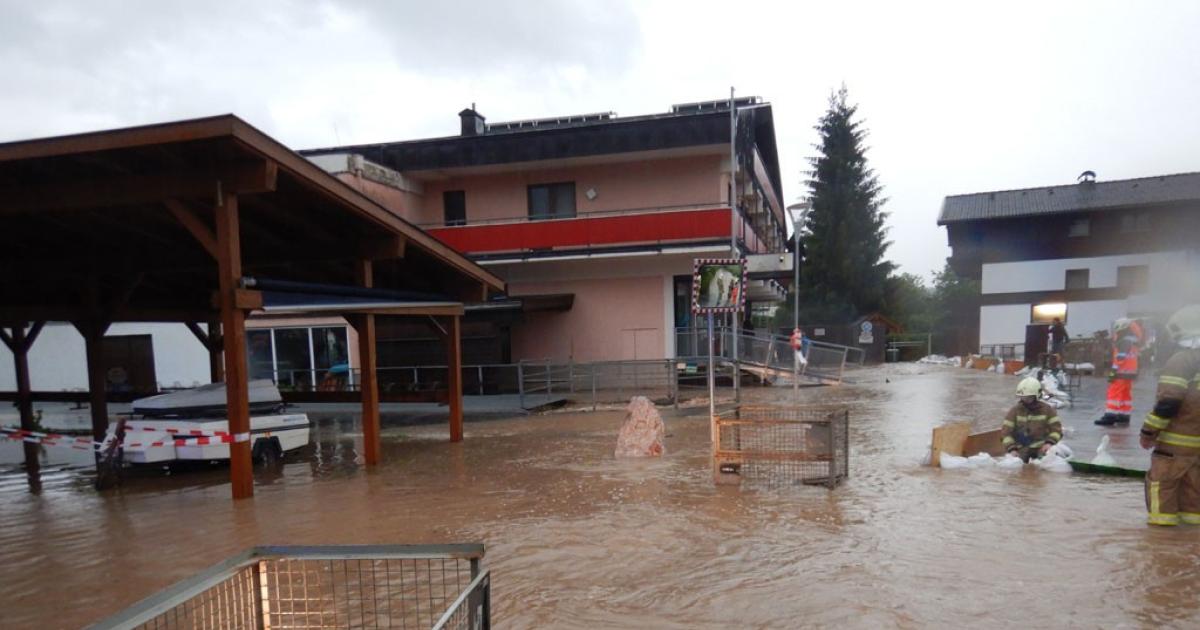 Unwetter In Salzburg: Zwei Personen Bei Murenabgang Verletzt