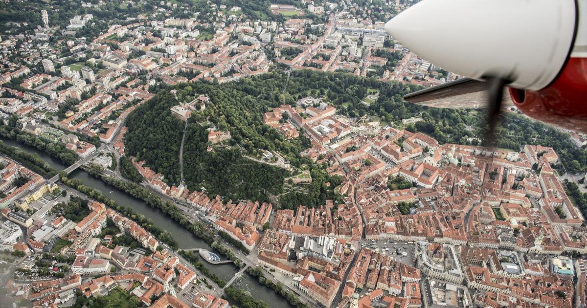 25,000 photos in five hours: Photographic flight over Graz