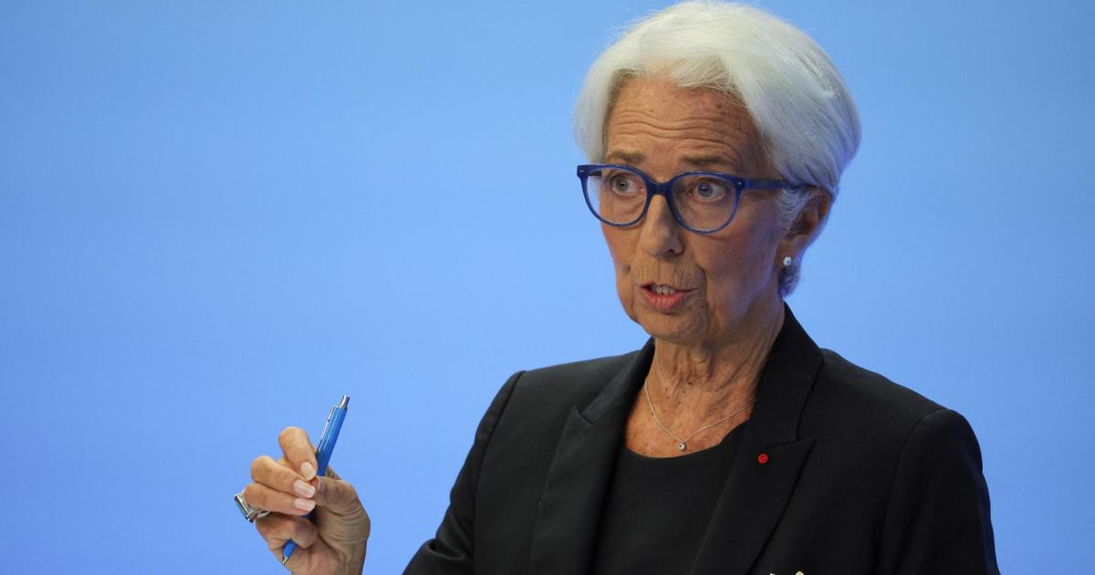 Lagarde, head of the ECB: Monetary policy should at least stop stimulating demand