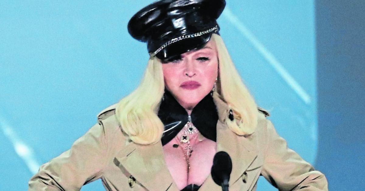 Madonna scheint sich in neuem Video als homosexuell zu outen