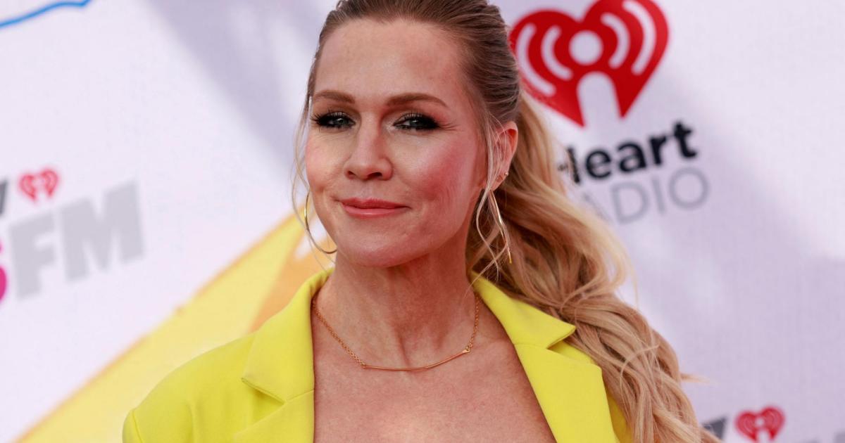 Jennie Garth Opens Up About Menopause: 'It's a Daily Minefield'