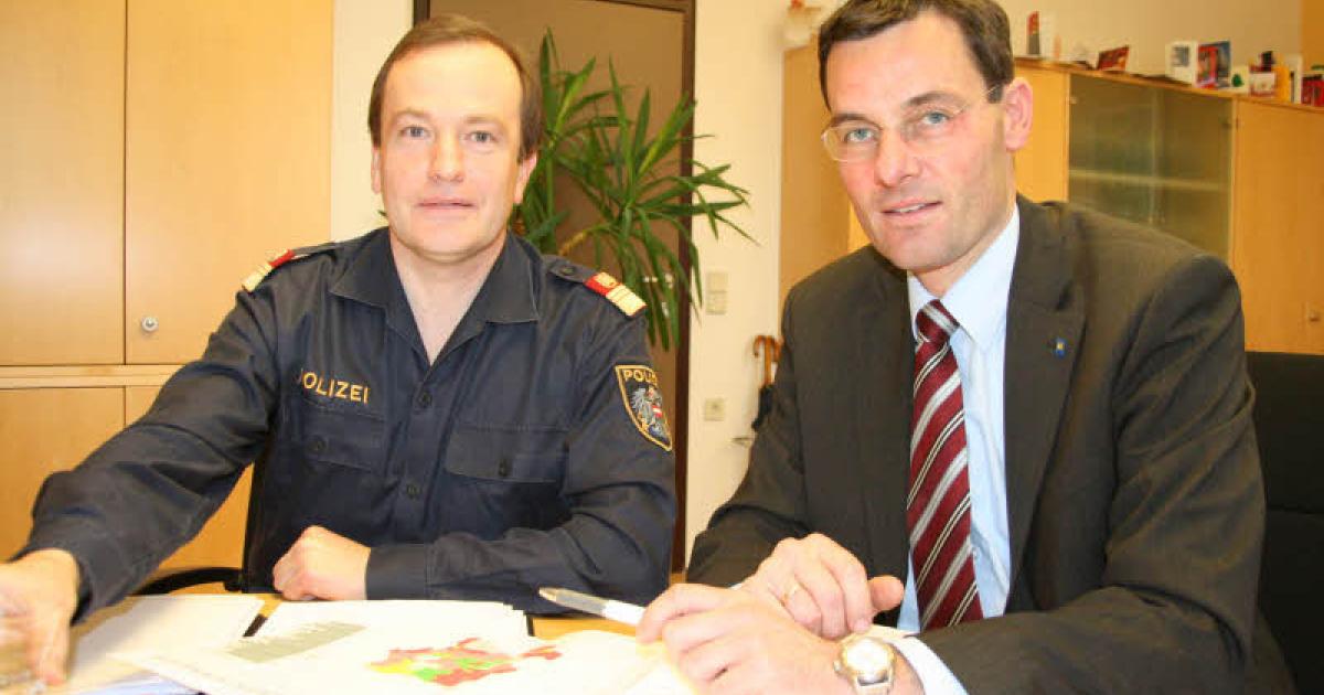 Schneller Als Die Polizei Erlaubt Darsteller