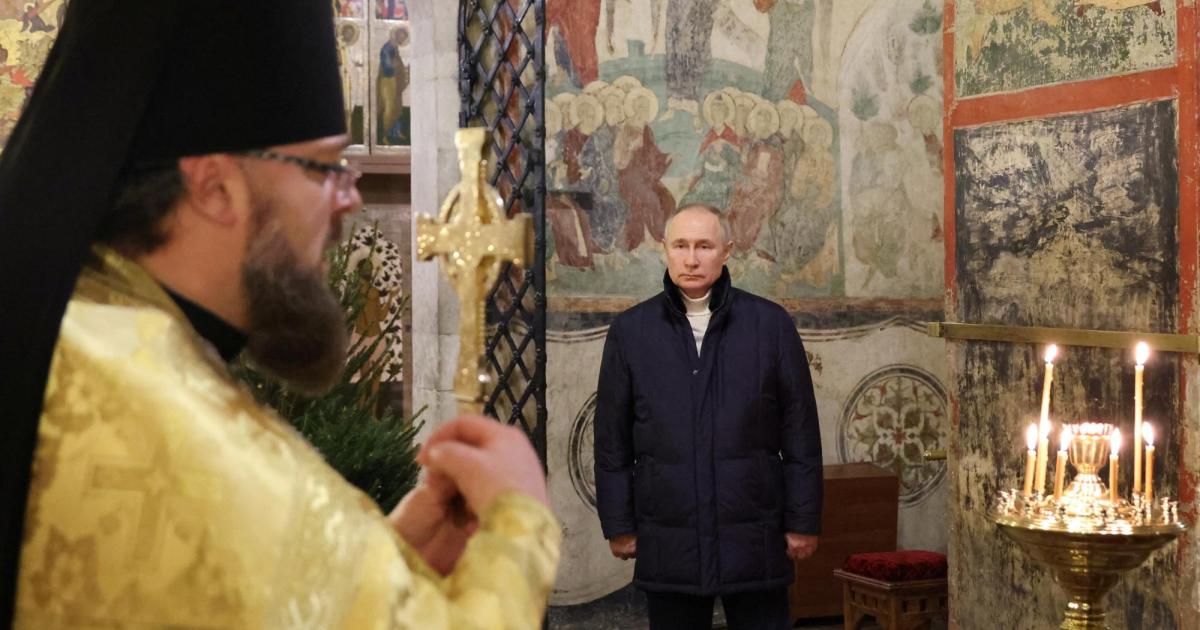 Ukraine-Krieg im Liveticker: Putin feiert orthodoxes Weihnachten allein 