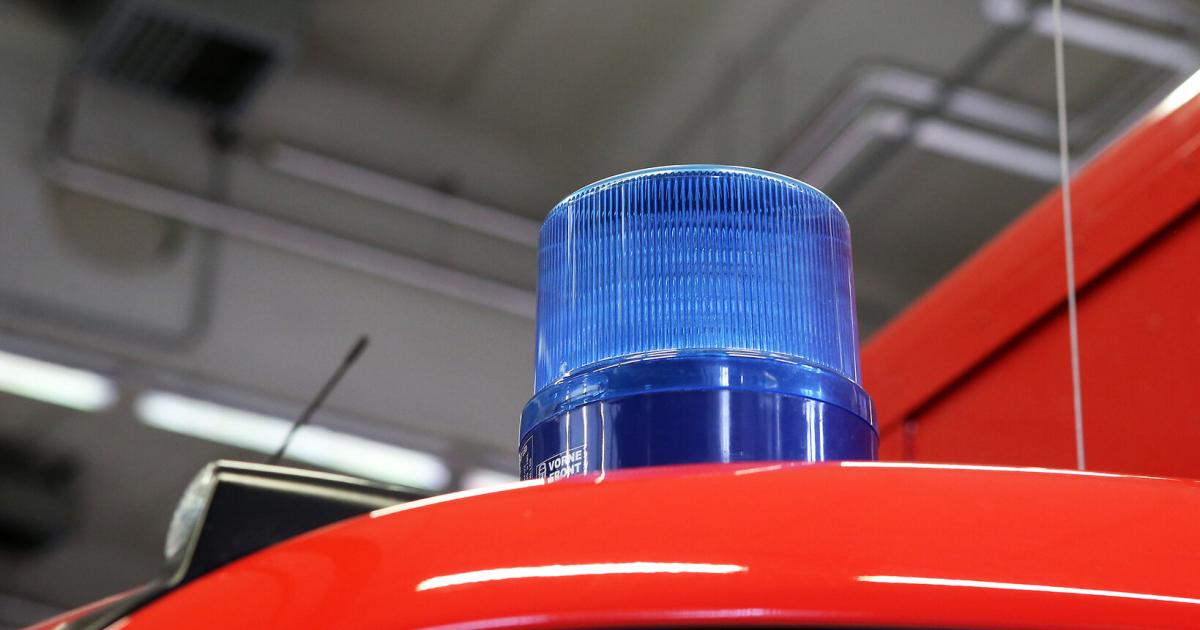 Kerze-l-ste-Brand-in-Einfamilienhaus-bei-Graz-aus