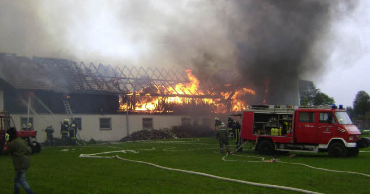 Großfeuer zerstörte Bauernhof | kurier.at