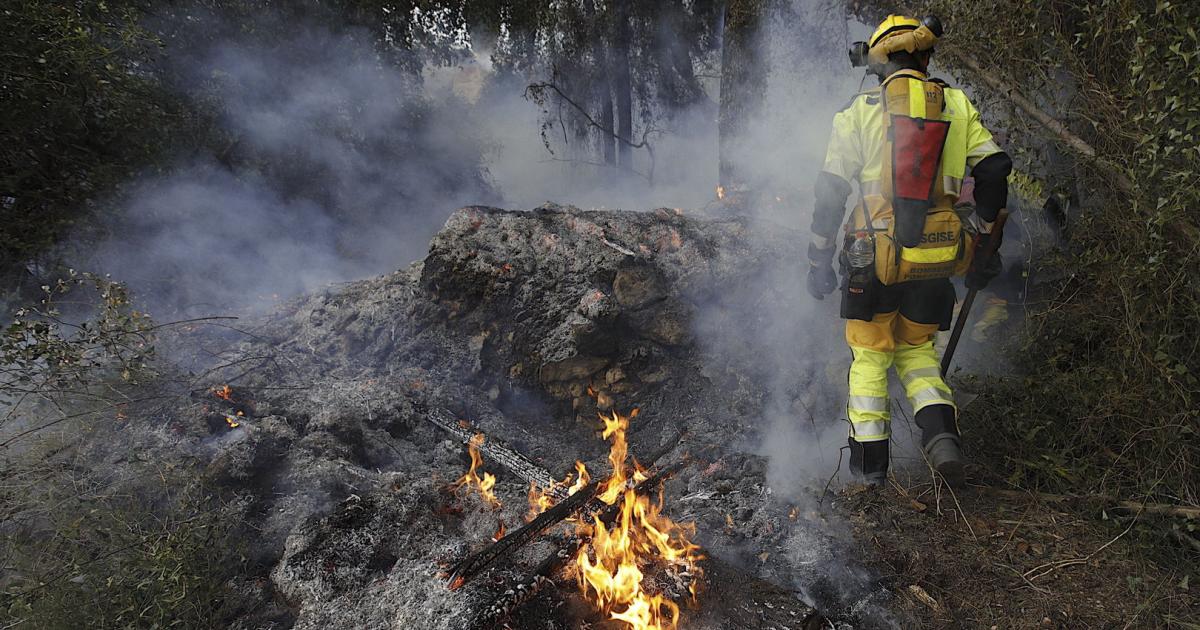 Después de tres días: un enorme incendio forestal bajo control en España