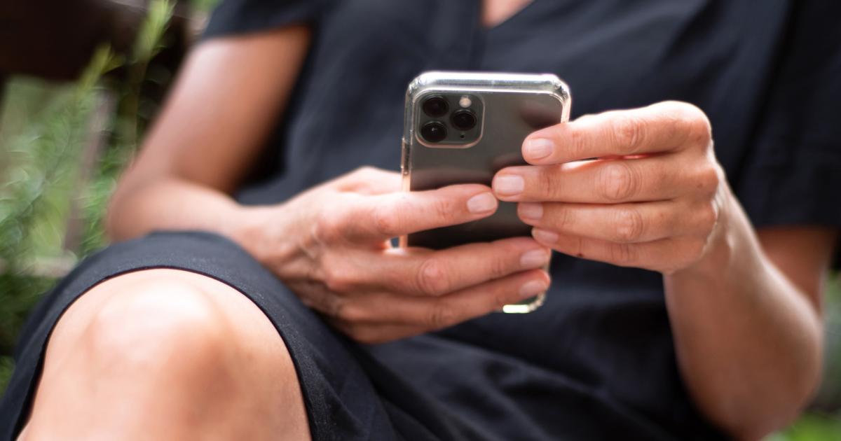 O-Pensionistin-bergab-Gold-und-Schmuck-an-Betr-ger