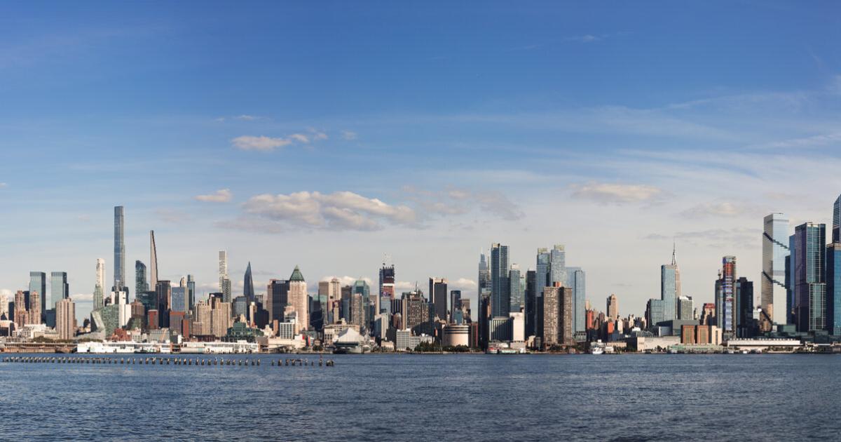 History of New York City: From Dutch Settlement to World Capital