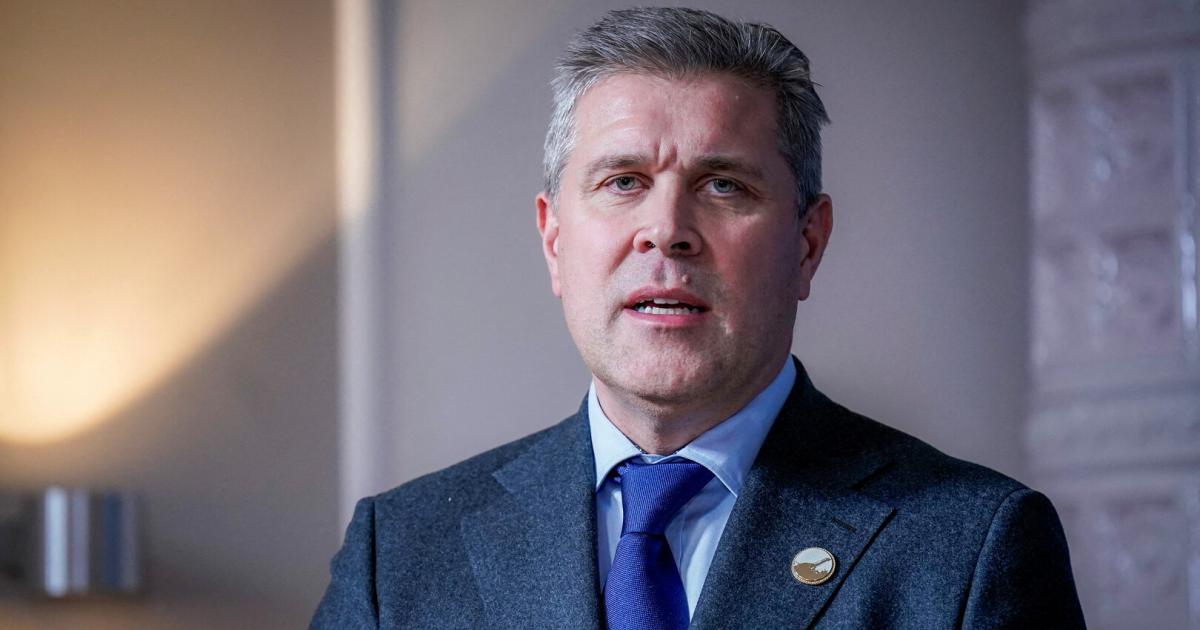 Iceland’s government sees new leadership as Foreign Minister Benediktsson assumes control