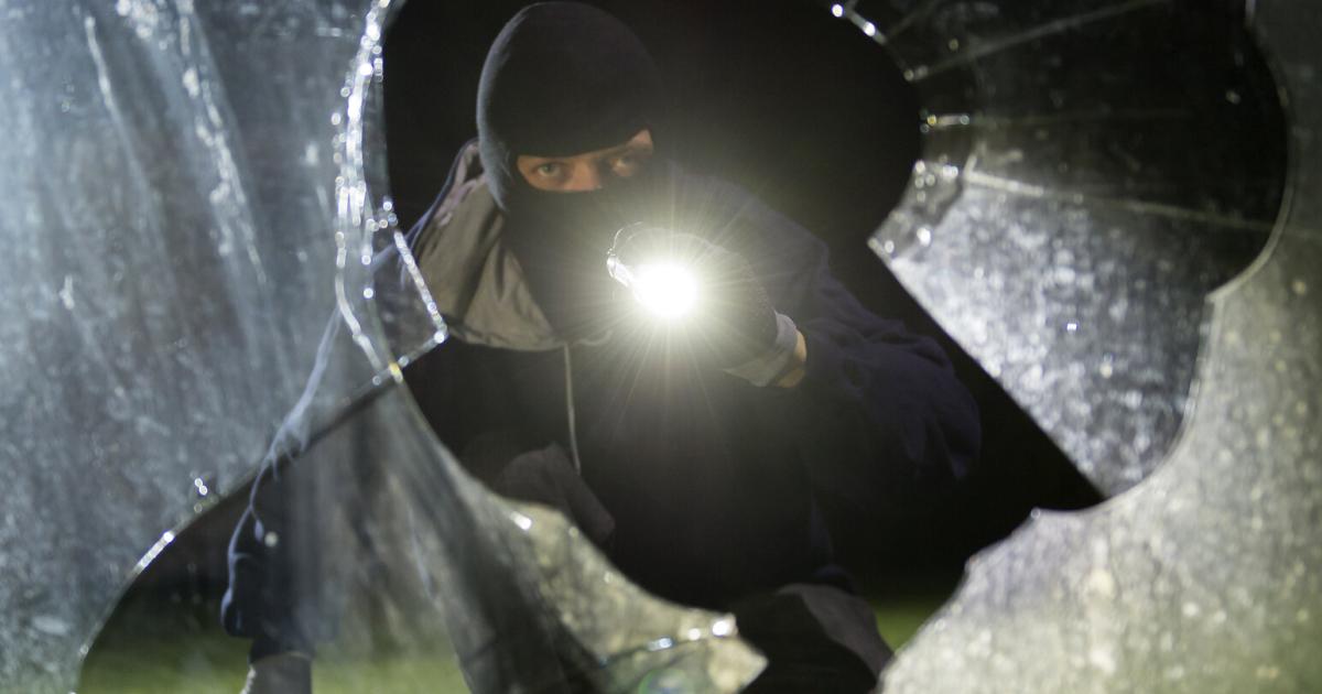 Einbrecher-stahl-Bargeld-aus-Sportgesch-ft-in-Gurgl