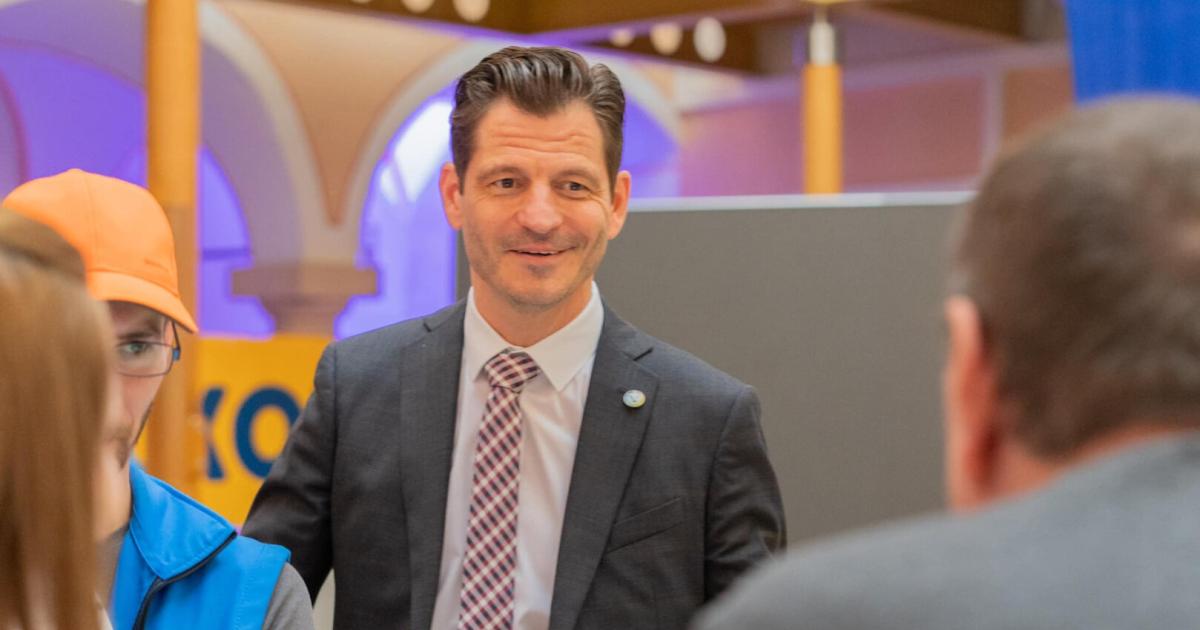 Buch-V-sendorfs-Ex-B-rgermeister-Koza-gibt-jetzt-Erfolgsratschl-ge