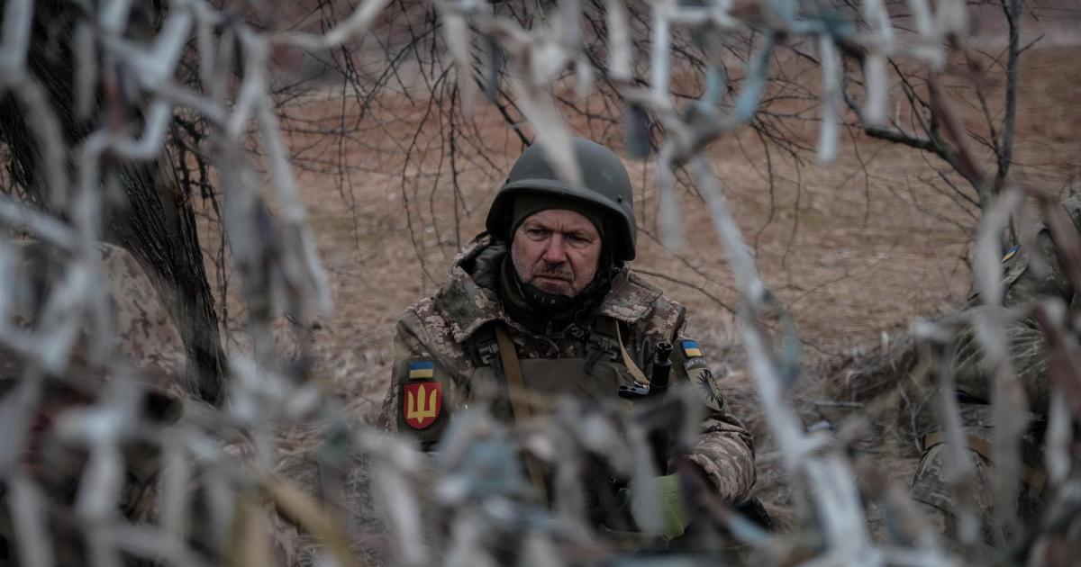 Ukraine accepts prisoners for military service