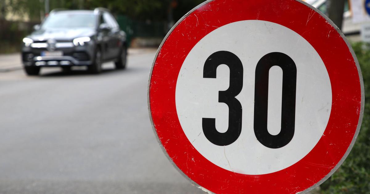 30er-Zone-entfacht-Polit-Streit-Roter-Stadtrat-muss-scharfe-Kritik-einstecken