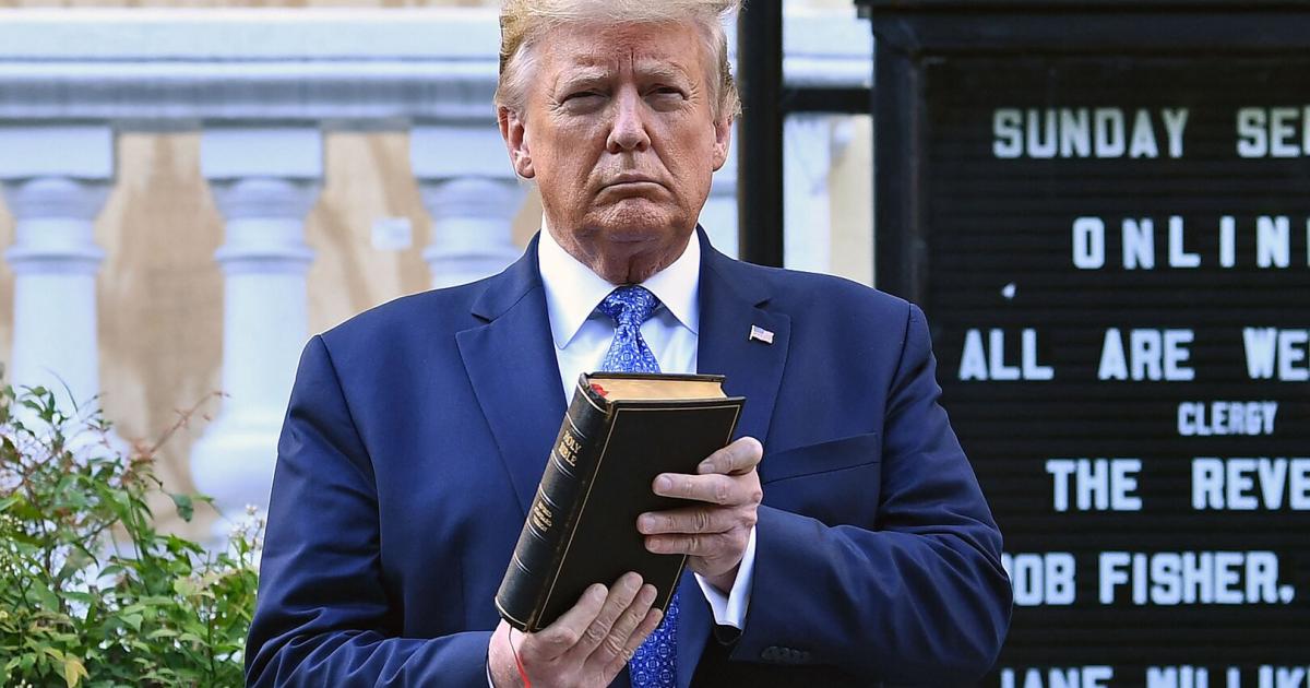 Trump sells Bibles “made in China” for millions